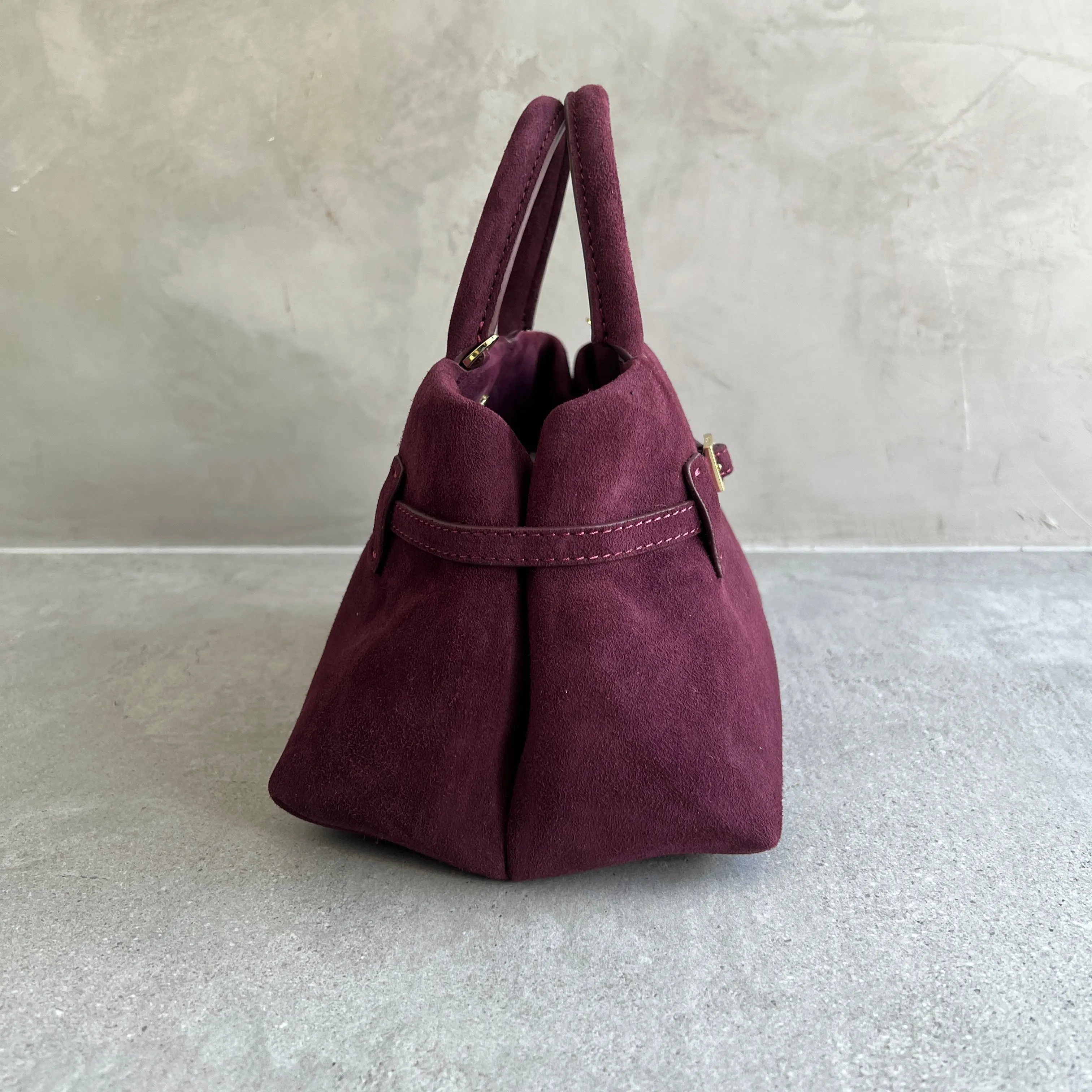 Le Cambon 25, Suede, Merlot